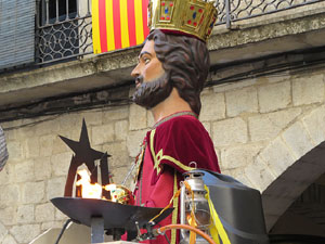 Balls a la plaça del Vi