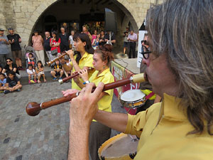 Balls a la plaça del Vi