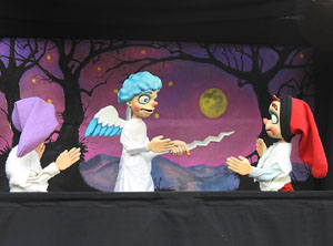 Nadal 2022. Cercavila i Els Pastorets de la Mula Baba a la pla&ccedil;a del Pallol