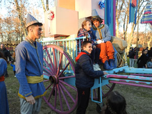 Reis 2023. El campament reial al camp de Mart al parc de la Devesa