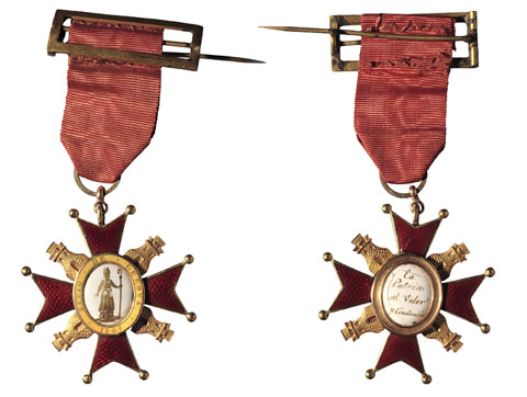 Creu atorgada als defensors de Girona