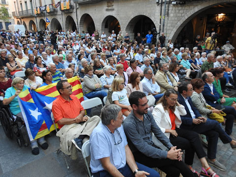 La pla&ccedil;a del Vi durant l'acte