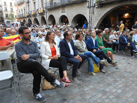 La pla&ccedil;a del Vi durant l'acte