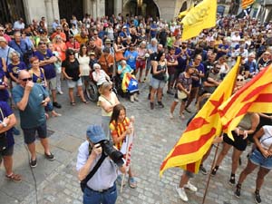 Diada Nacional 2023. Concentraci&oacute; a la pla&ccedil;a del Vi