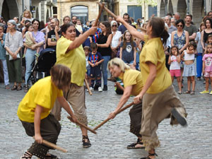Balls a la pla&ccedil;a del Vi