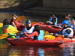 X Jornada de l'Esport Femen&iacute; 2023 a la pla&ccedil;a Salvador Espriu i la de Francesc Calvet i Rubalcaba