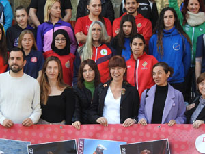 X Jornada de l'Esport Femen&iacute; 2023 a la pla&ccedil;a Salvador Espriu i la de Francesc Calvet i Rubalcaba