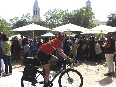 Festivitats i esdeveniments. Diada de Sant Jordi 2023 a Girona