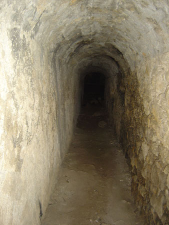 Segon tram de l'acc&eacute;s a la cisterna