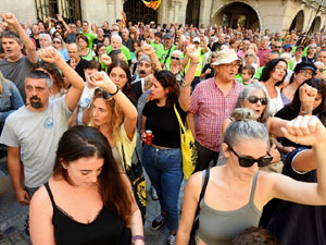 Diada Nacional 2024. Concentració a la plaça del Vi, lectura del manifest i cant de Els Segadors