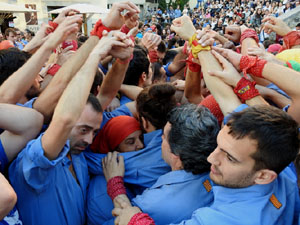 Fires de Sant Narc&iacute;s 2023. Els Castells de Vig&iacute;lia amb els Marrecs de Salt, Colla Castellera de Madrid  i la Colla Castellera Esperxats de l'Estany