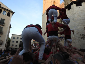 Fires de Sant Narc&iacute;s 2023. Els Castells de Vig&iacute;lia amb els Marrecs de Salt, Colla Castellera de Madrid  i la Colla Castellera Esperxats de l'Estany