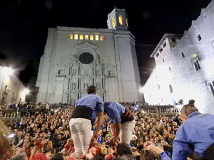Fires de Sant Narc&iacute;s 2023. Pilar a les escales de la Catedral