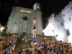 Fires de Sant Narc&iacute;s 2023. Pilar a les escales de la Catedral