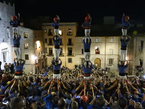 Fires de Sant Narc&iacute;s 2023. Pilar a les escales de la Catedral