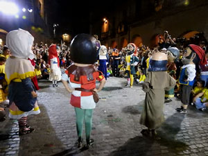 Ball de l'&agrave;liga, capgrossos i gegants