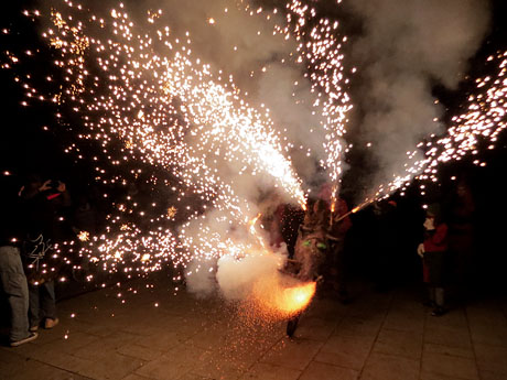 Fires de Sant Narcís 2023. Correfoc amb els Trons de l'Onyar