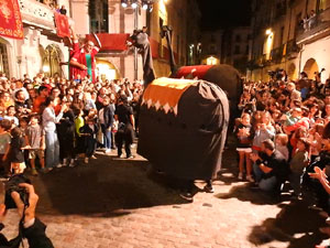 Ballades a la pla&ccedil;a del Vi