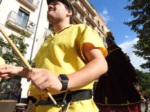 Cercavila de la Flama del Canigó 2024 fins la plaça del Vi