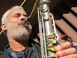 Nadal 2023. Girona Christmas Swing. Actuaci&oacute; de The Explosive Swing Trio