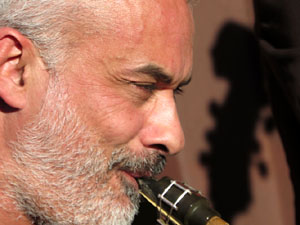 Nadal 2023. Girona Christmas Swing. Actuaci&oacute; de The Explosive Swing Trio