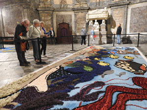 Temps de Flors 2024. Bas&iacute;lica de Sant Feliu- Capella de Sant Narc&iacute;s