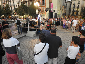 Diada Nacional 2025. Homenatge floral a Carles Rahola a la Rambla de la Llibertat