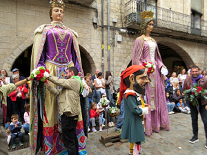 Toc de Rams. Cerimònia del canvi de rams de les gegantes