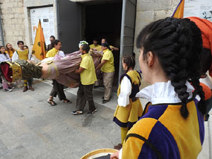Toc de Rams. Cerimònia del canvi de rams de les gegantes