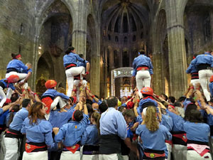 Fires de Sant Narc&iacute;s 2025. Pilar a les escales de la Catedral