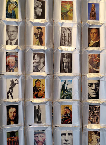 Collage realitzat sobre tetrabriks de Pere Noguera