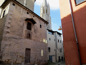 El carrer del Portal de la Barca