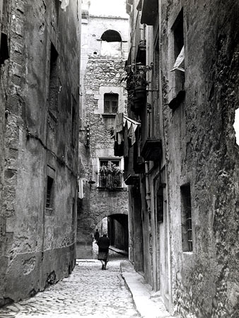 El carrer del Portal de la Barca. 1974