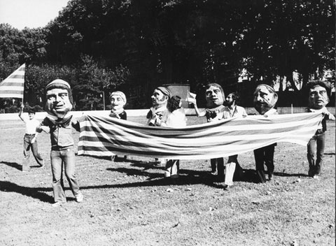 Diada Nacional de Catalunya a la pista d'atletisme de la Devesa. 11/09/1976