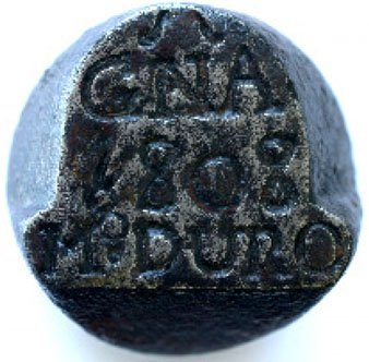 Encuny de ferro amb el punx&oacute; GNA-1808-M&ordm; DURO