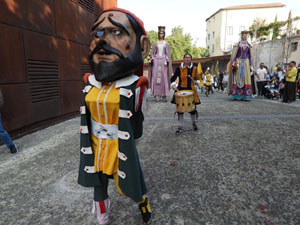 Toc de Rams. Cerim&ograve;nia del canvi de rams de les gegantes