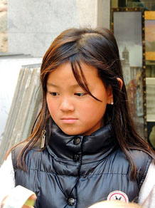 Cercavila pel barri del Mercadal amb gegants, capgrossos i bastoners