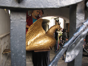 Els gegants a l'Ajuntament