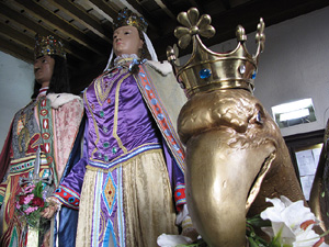 Els gegants a l'Ajuntament