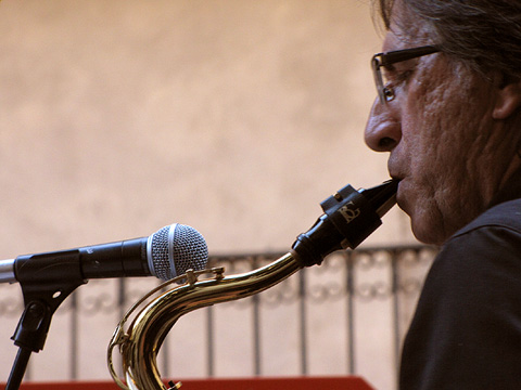 Ampliar