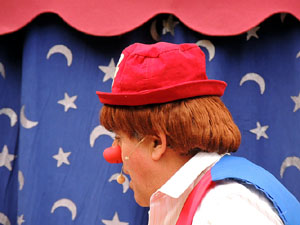 Espectacle de pallassos al Mercadal