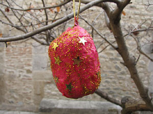 Taller de decoraci&oacute; nadalenca al Museu d'Art de Girona