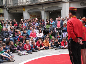 Espectacle de circ a c&agrave;rrec de CIRCO LOS