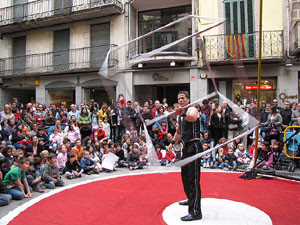 Espectacle de circ a c&agrave;rrec de CIRCO LOS