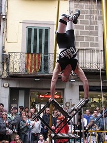 Espectacle de circ a c&agrave;rrec de CIRCO LOS