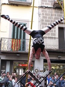 Espectacle de circ a c&agrave;rrec de CIRCO LOS