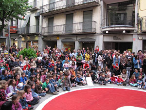 Espectacle de circ a c&agrave;rrec de CIRCO LOS