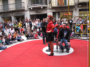 Espectacle de circ a c&agrave;rrec de CIRCO LOS