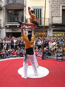 Espectacle de circ a c&agrave;rrec de CIRCO LOS