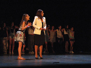 FITAG Fira Internacional de Teatre Amateur de Girona. Espectacle inaugural amb Cr&agrave;dula Teatre, de Cass&agrave; de la Selva